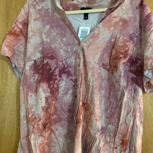 NWT Torrid Tie Dye Button down Shirt